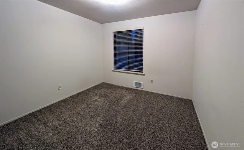Property photo for 1627 Ne 199th Place, Shoreline photo 19