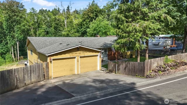 Property photo for 109 Alpha Drive, Longview photo 4