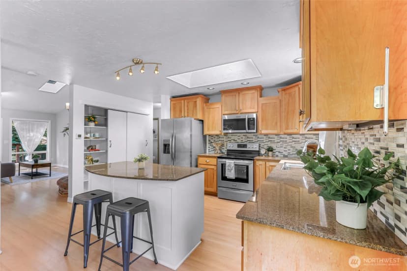 Property photo for 400 Sudden Valley Drive, Bellingham photo 9