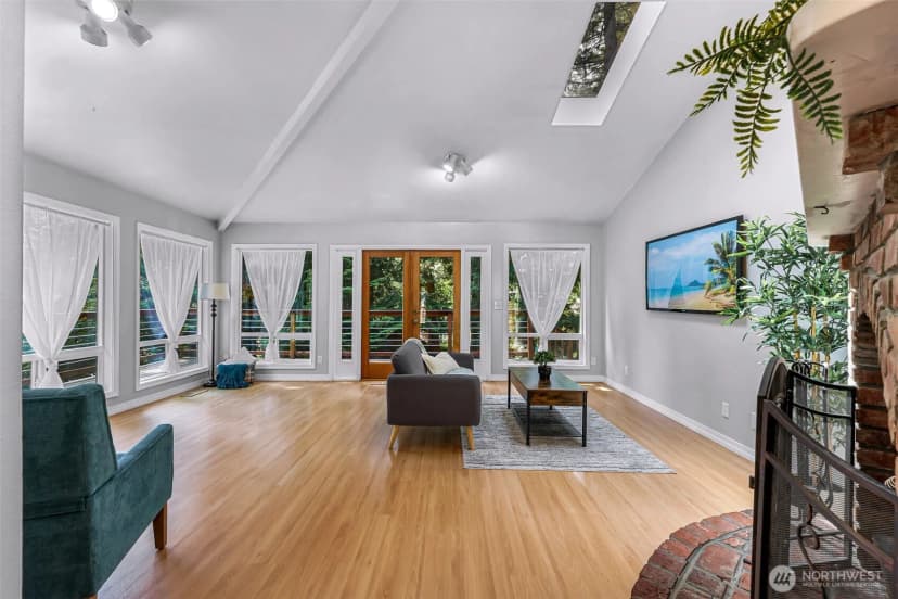 Property photo for 400 Sudden Valley Drive, Bellingham photo 6