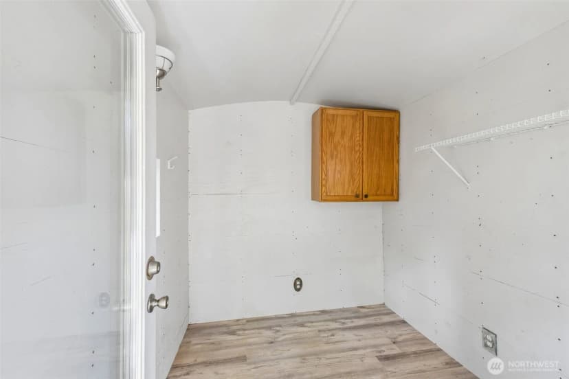 Property photo for 627 Sw 106th Street, Seattle photo 27