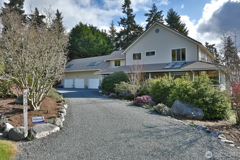 Property photo for 5741 Crow Haven Road, Langley photo 8