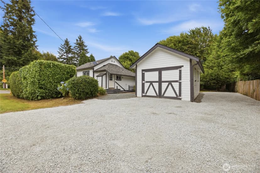 Property photo for 45940 Albert Street, Concrete photo 29