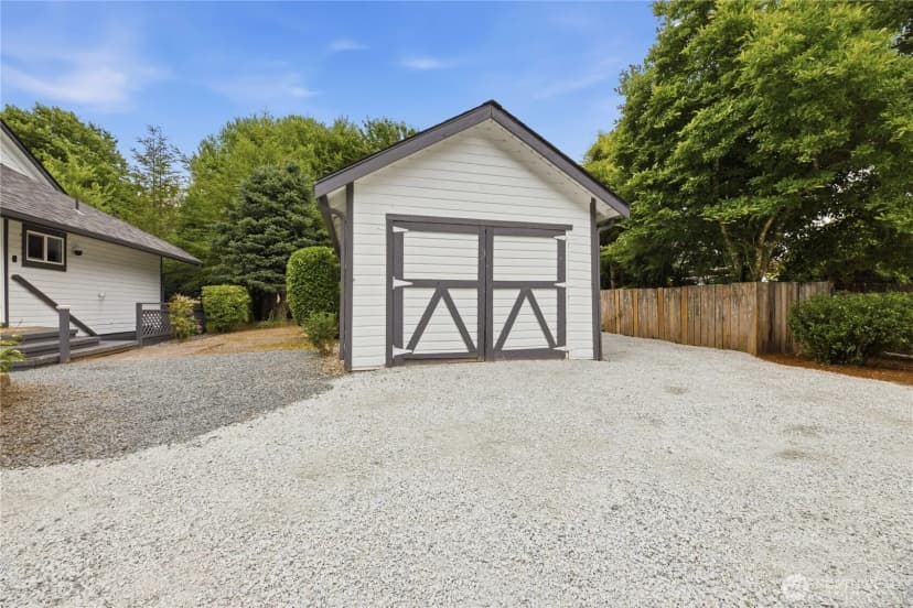 Property photo for 45940 Albert Street, Concrete photo 28