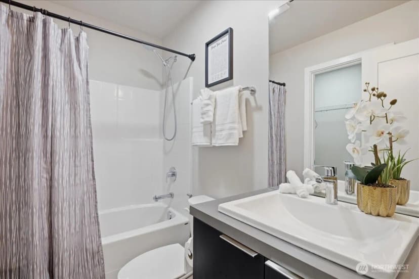 Property photo for 16005 57th Avenue W, Edmonds photo 25