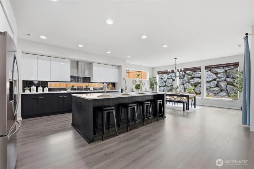 Property photo for 16005 57th Avenue W, Edmonds