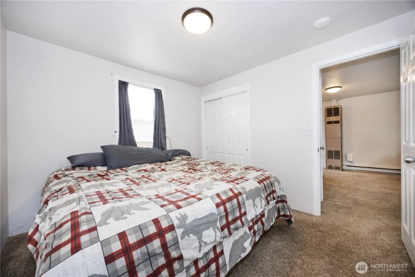 Property photo for 136 First Street, Sumas photo 16