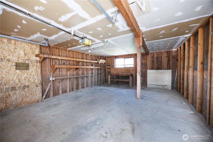 Property photo for 136 First Street, Sumas photo 22