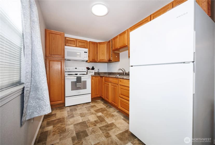 Property photo for 136 First Street, Sumas photo 12