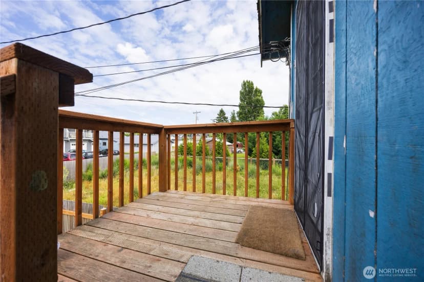 Property photo for 136 First Street, Sumas photo 6