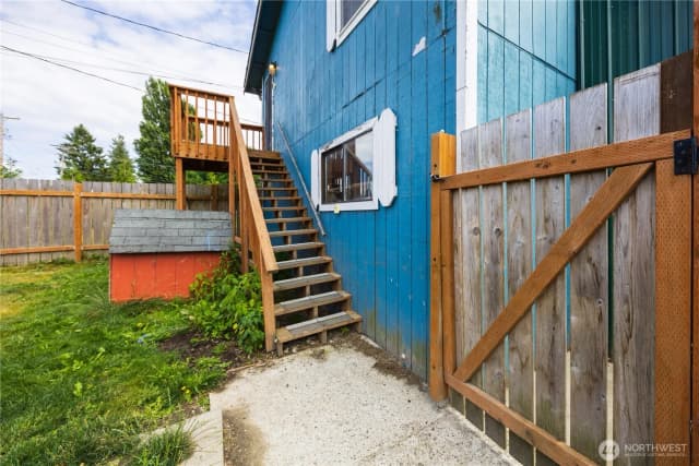 Property photo for 136 First Street, Sumas photo 5