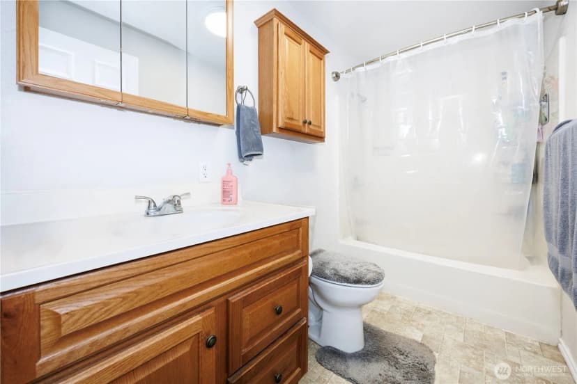 Property photo for 136 First Street, Sumas photo 17