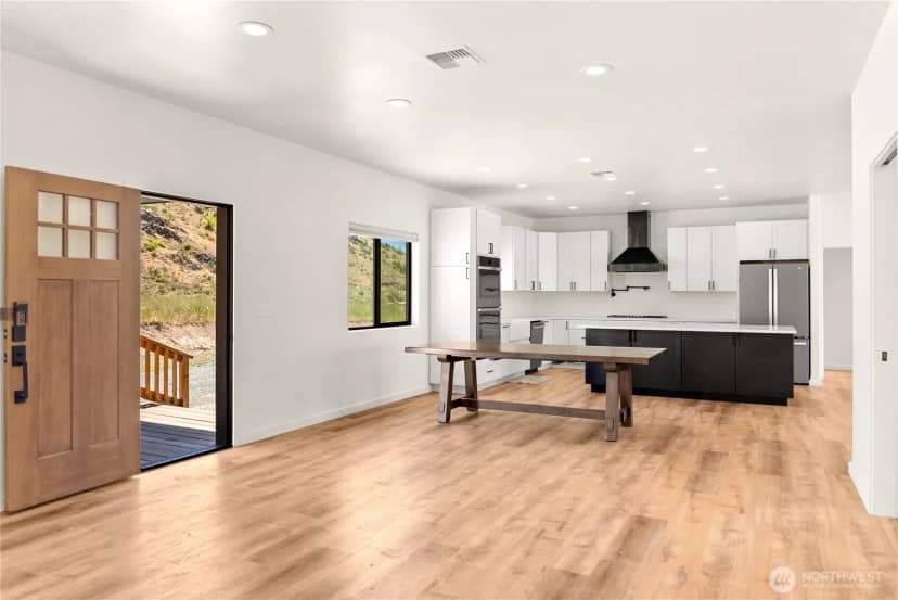 Property photo for 701 North Star, Brewster photo 3