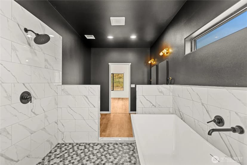 Property photo for 701 North Star, Brewster photo 18
