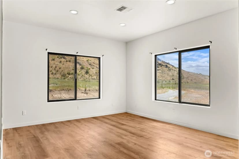 Property photo for 701 North Star, Brewster photo 11
