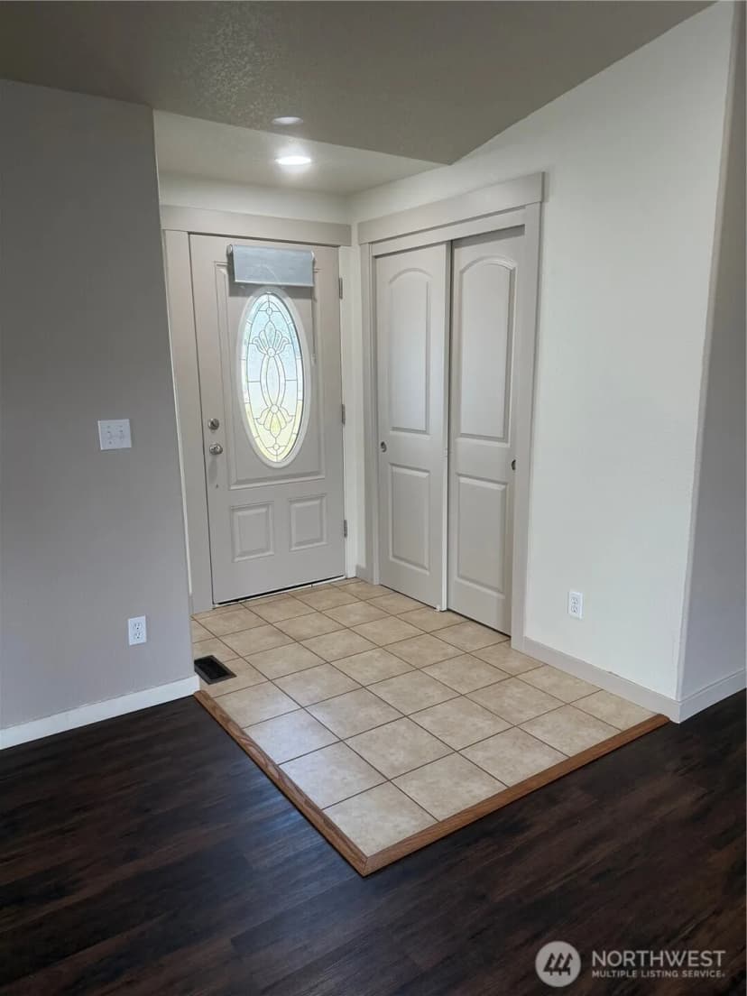 Property photo for 32305 I Street, Ocean Park photo 8