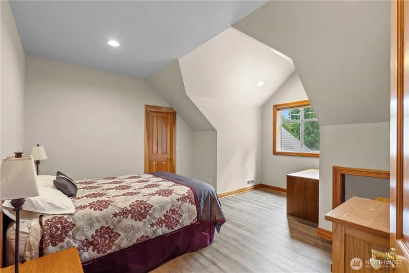 Property photo for 2110 43rd Street Se, Puyallup photo 14