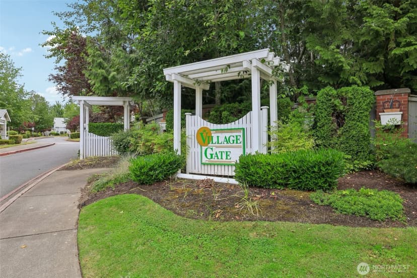 Property photo for 19107 110th Place Se, Renton photo 32
