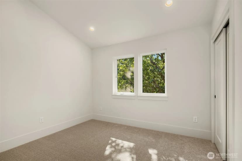 Property photo for 7342 20th Avenue Nw, Seattle photo 24
