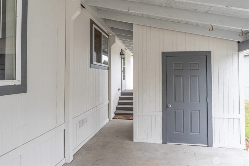 Property photo for 600 Ne Saturn Lane, Bremerton photo 20