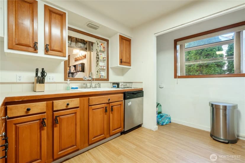 Property photo for 456 E Street, Blaine photo 11