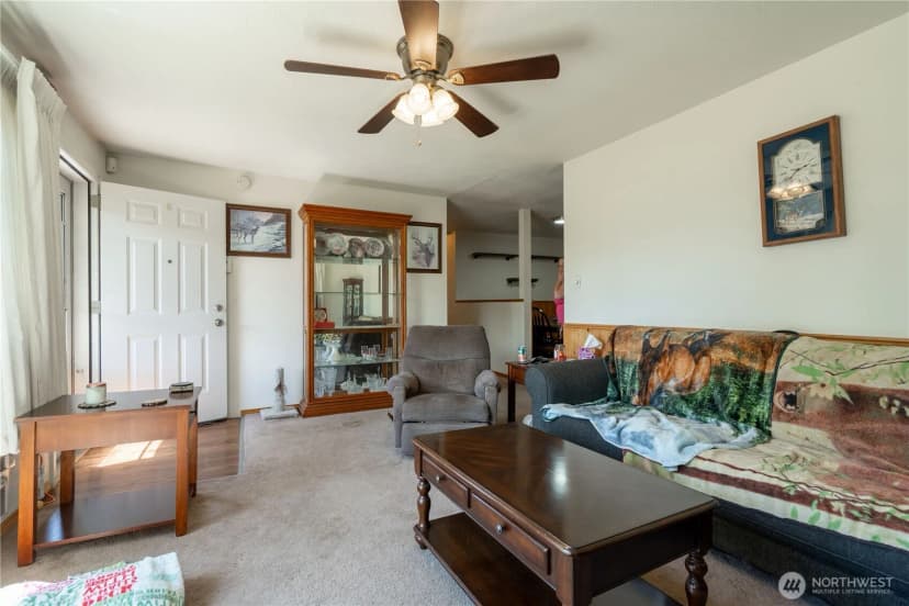 Property photo for 456 E Street, Blaine photo 7
