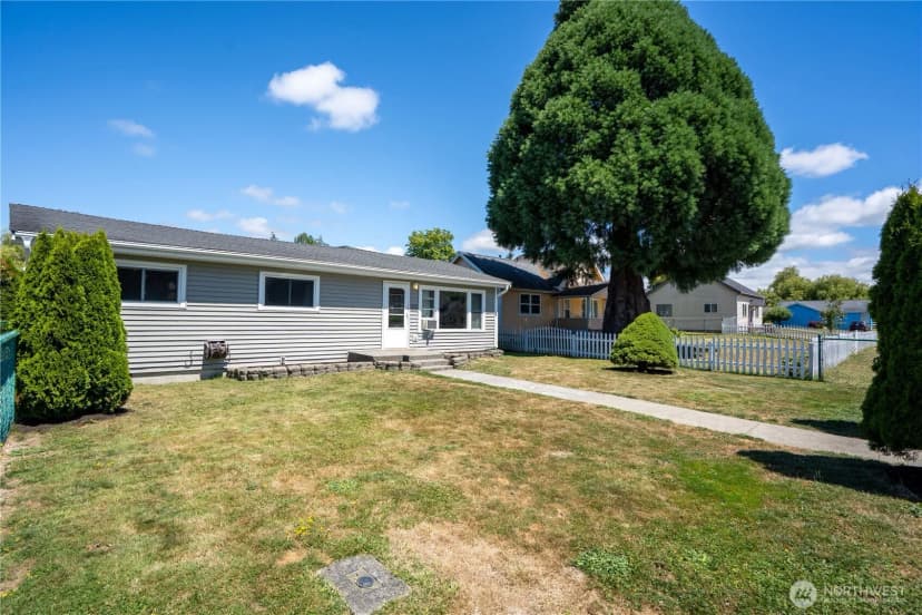 Property photo for 456 E Street, Blaine photo 24