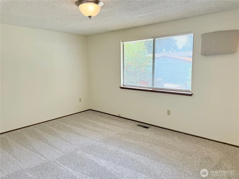 Property photo for 5010 84th Avenue W, University Place photo 17
