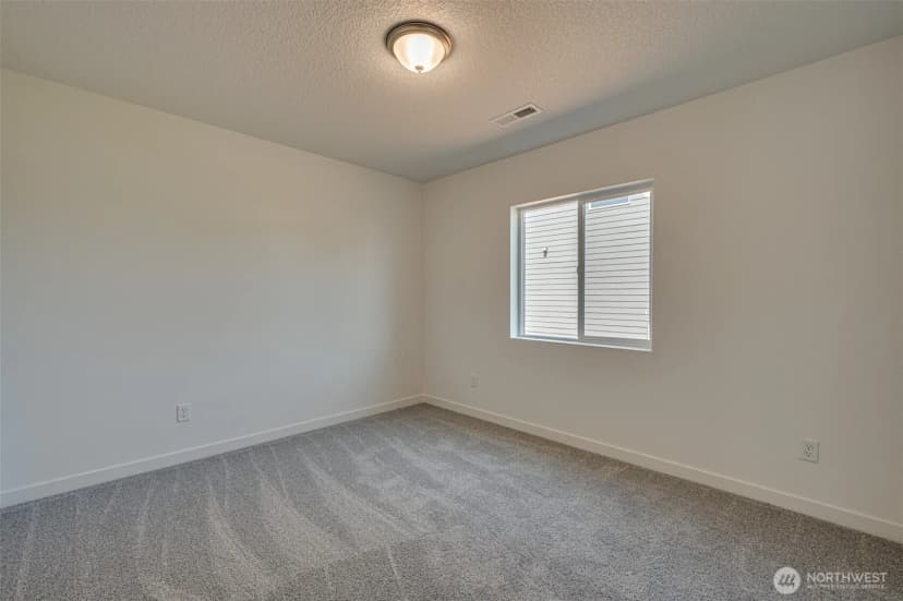 Property photo for 2008 Henderson Way, Longview photo 18