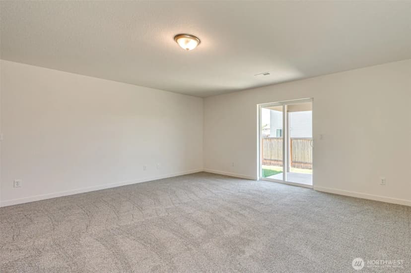 Property photo for 2008 Henderson Way, Longview photo 9