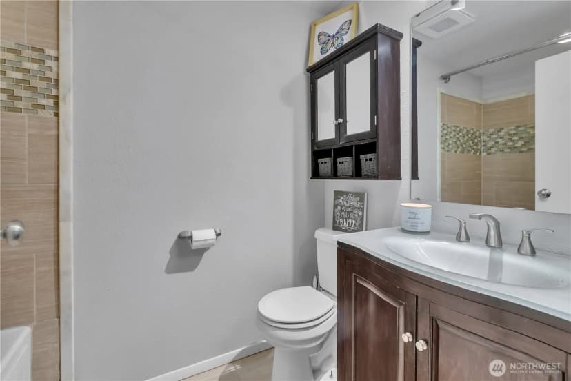 Property photo for 13003 31st Ave Ne, Seattle photo 18