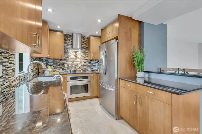 Property photo for 13003 31st Ave Ne, Seattle photo 10