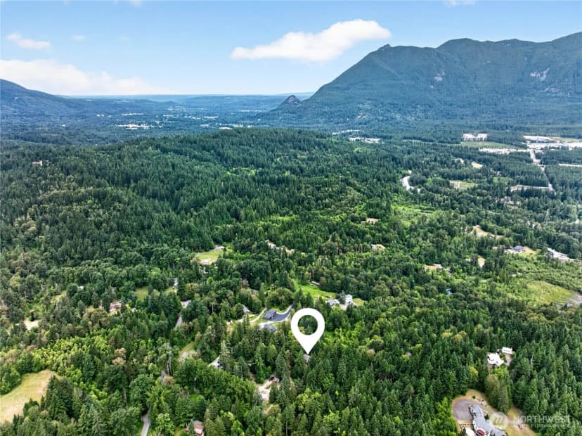 Property photo for 16928 464th Way Se, North Bend photo 38
