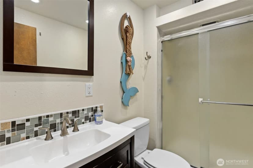 Property photo for 27009 10th Avenue S, Des Moines photo 19