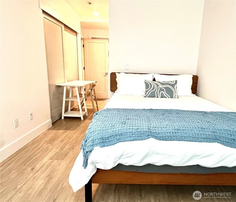 Property photo for 440 13th Ave, Seattle photo 11
