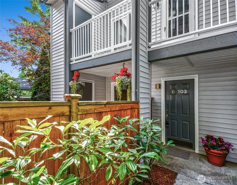 Property photo for 12680 Ne 10th Place #b103, Bellevue photo 32