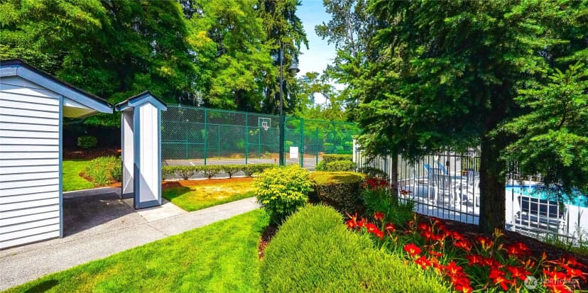 Property photo for 12680 Ne 10th Place #b103, Bellevue photo 34