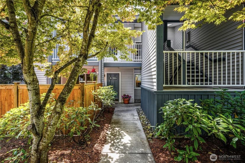 Property photo for 12680 Ne 10th Place #b103, Bellevue
