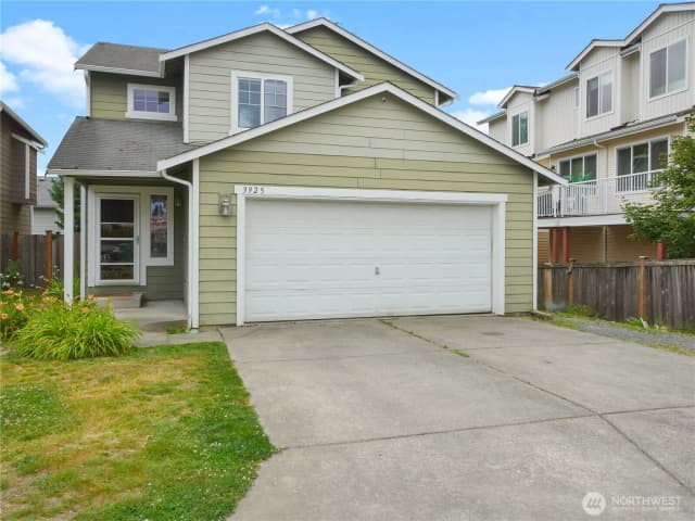 Property photo for 3925 152nd Pl Se, Bothell photo 2