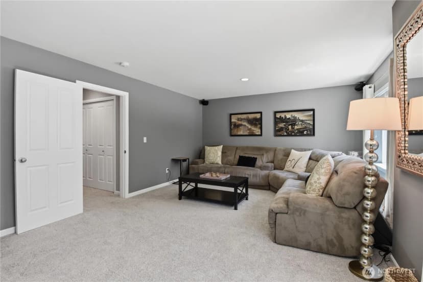 Property photo for 727 172nd Street Sw, Lynnwood photo 21