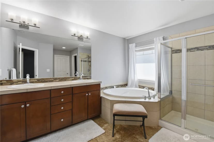 Property photo for 727 172nd Street Sw, Lynnwood photo 16