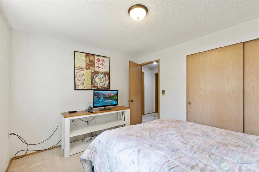 Property photo for 36521 25th Avenue S, Federal Way photo 18