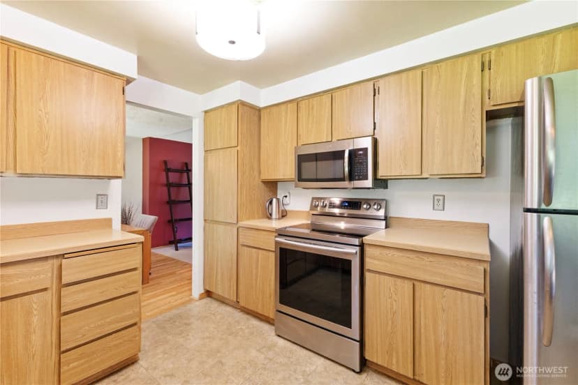 Property photo for 36521 25th Avenue S, Federal Way photo 9