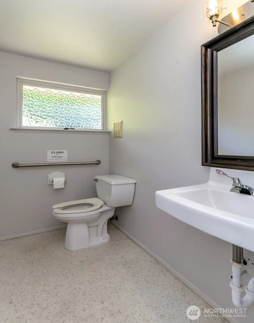 Property photo for 11418 Ne 19th Street, Bellevue photo 20
