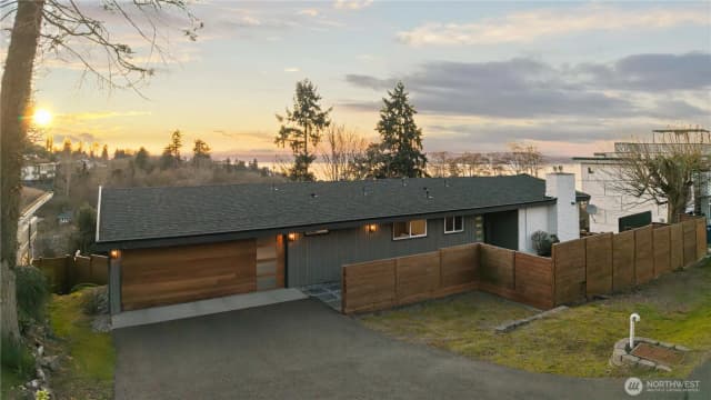 Property photo for 29603 1st Avenue S, Federal Way photo 3