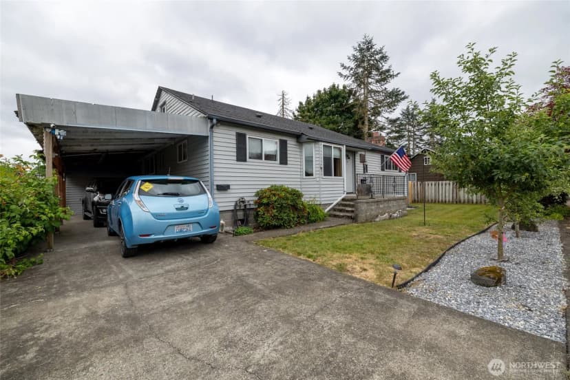 Property photo for 1128 H Street, Centralia