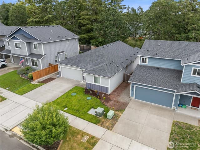 Property photo for 2410 Cantergrove Drive Se, Lacey photo 2