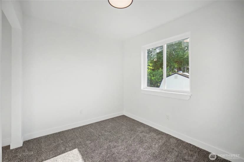 Property photo for 5610 Rockefeller Avenue #2, Everett photo 10