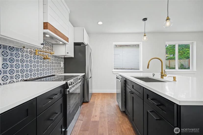 Property photo for 5610 Rockefeller Avenue #2, Everett photo 5