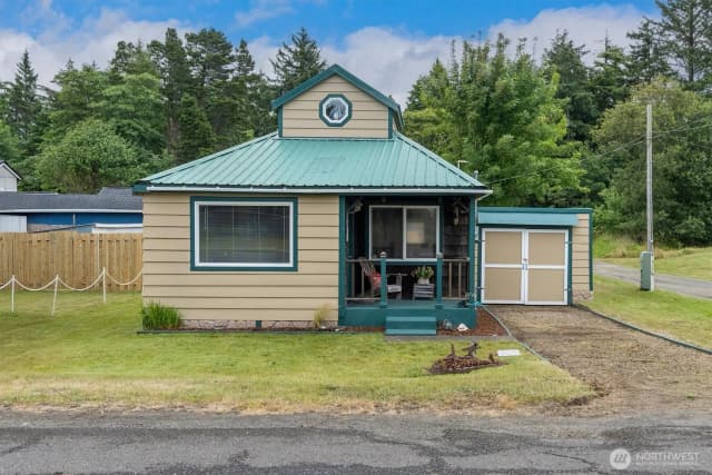 Property photo for 26202 R Street, Ocean Park